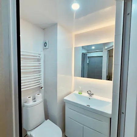 Gss - A Apartment Tbilisi Exterior photo